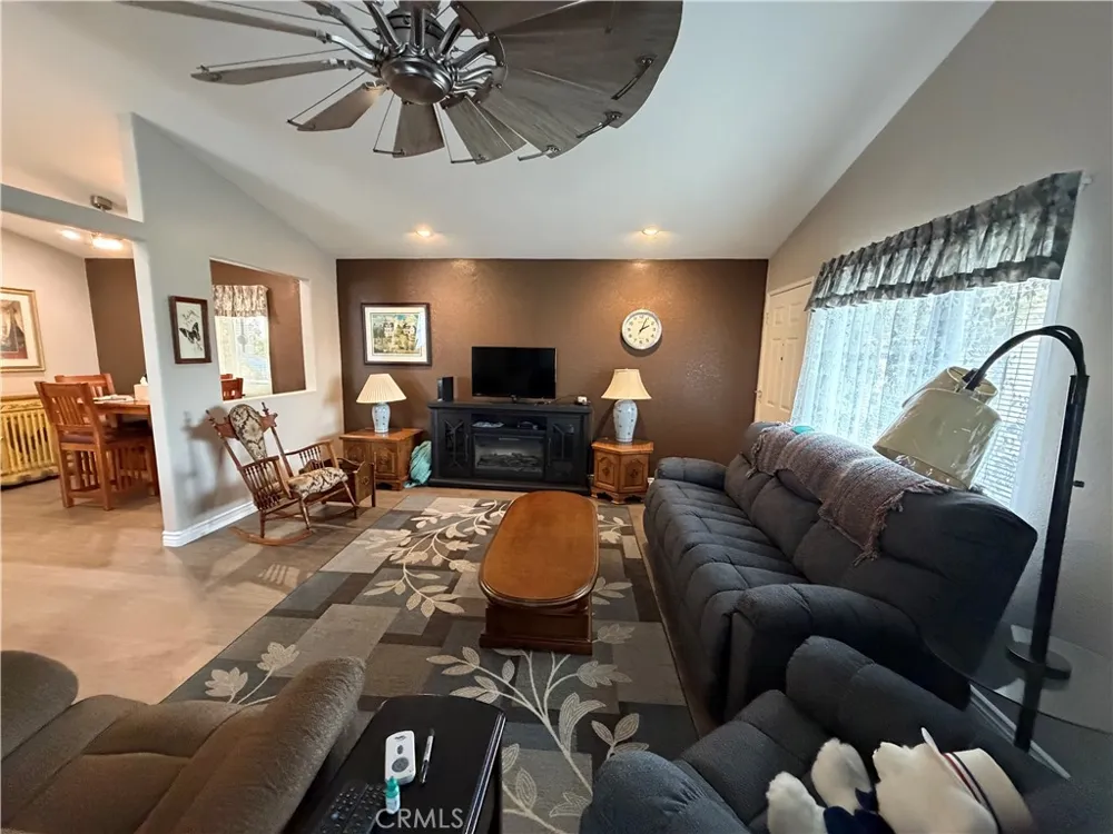 2692 Highland Avenue #80 Highland, CA 92346