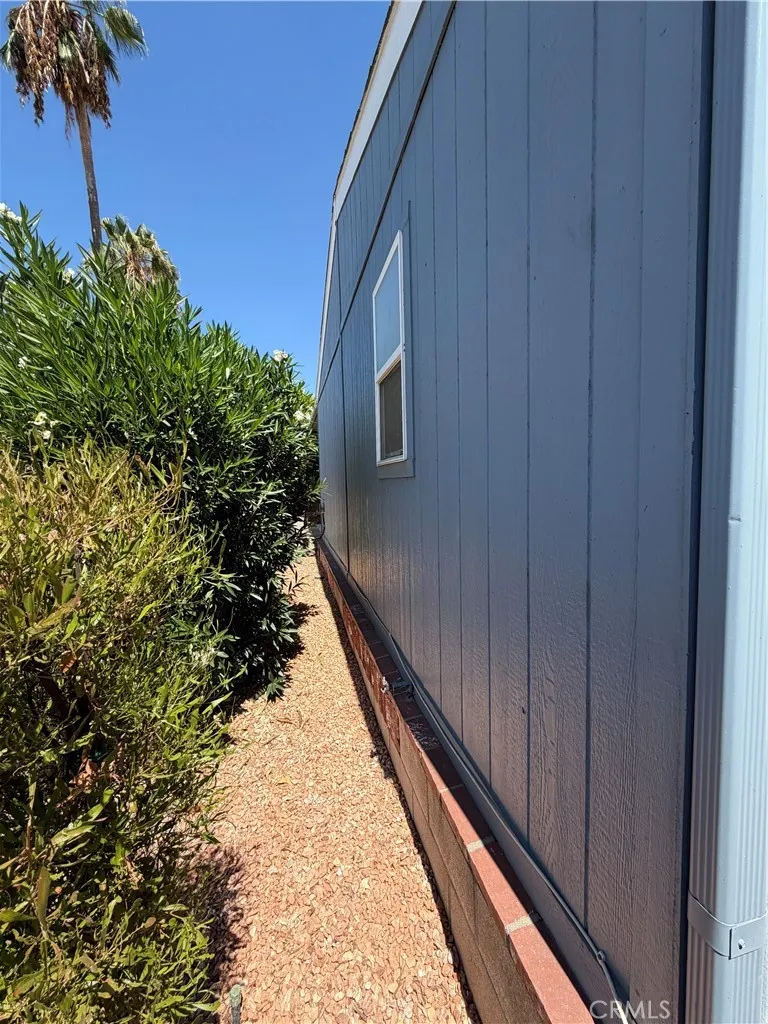 2692 Highland Avenue #80 Highland, CA 92346