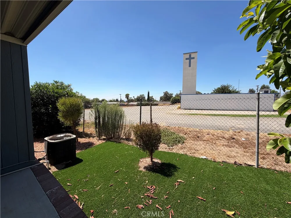 2692 Highland Avenue #80 Highland, CA 92346