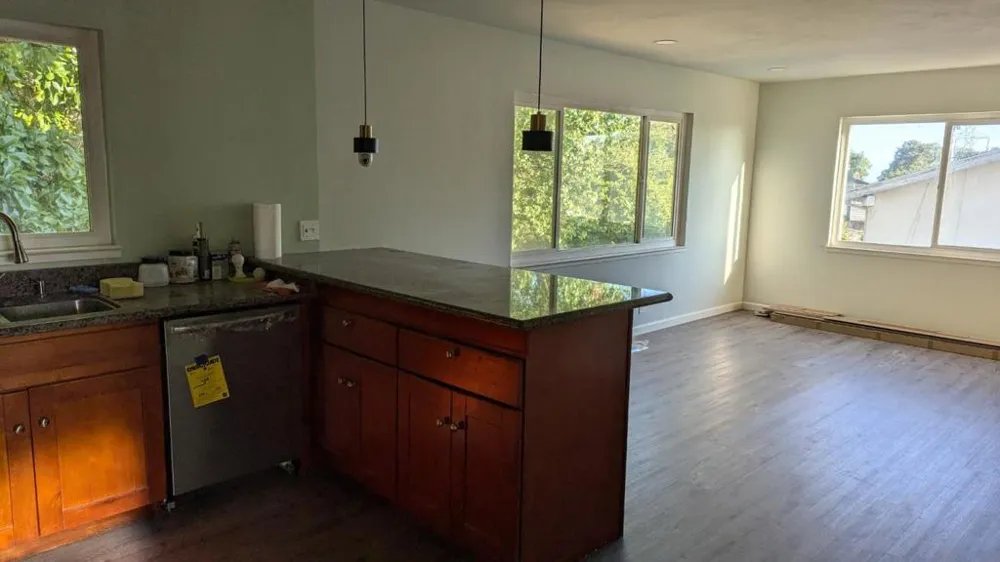 1187 Overlook Avenue Hayward, CA 94542