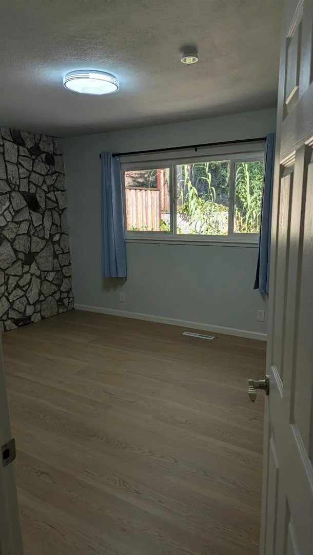 1187 Overlook Avenue Hayward, CA 94542