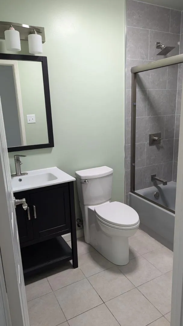 1187 Overlook Avenue Hayward, CA 94542