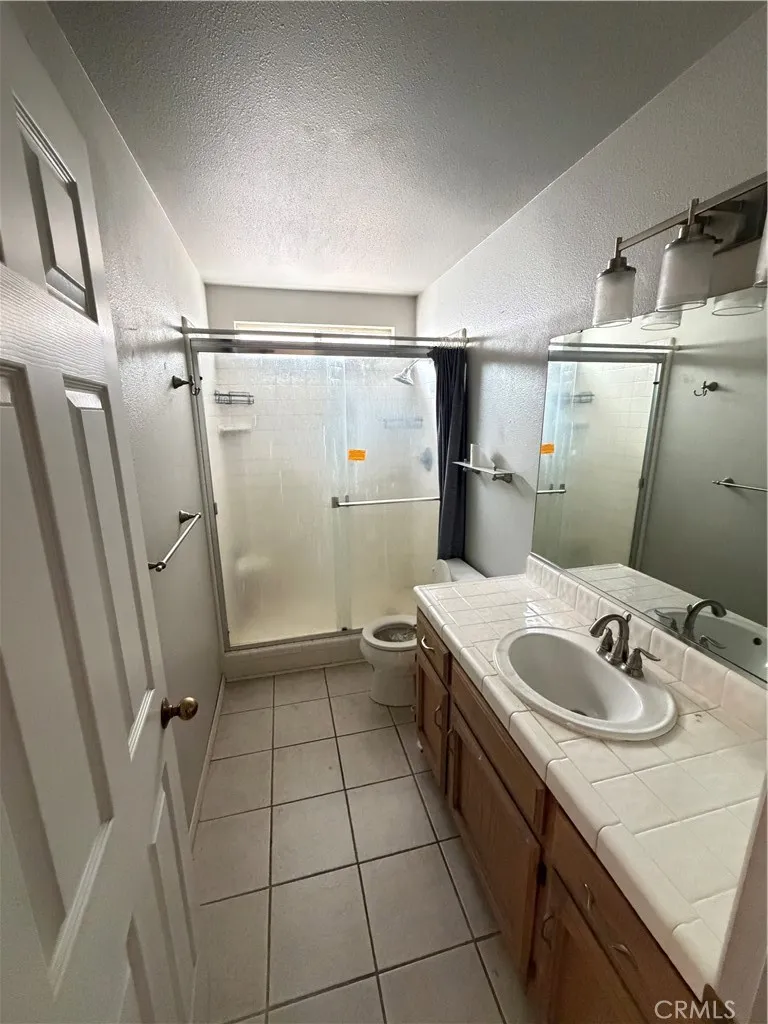 1147 Mirror Lake Merced, CA 95340
