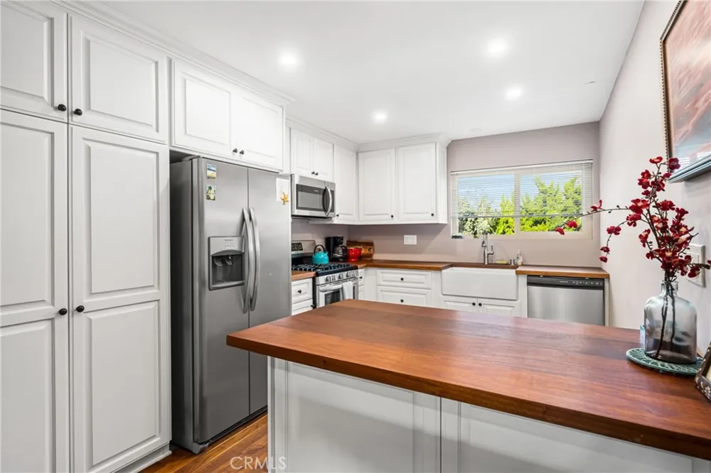 16877 Bluewater Lane Huntington Beach, CA 92649