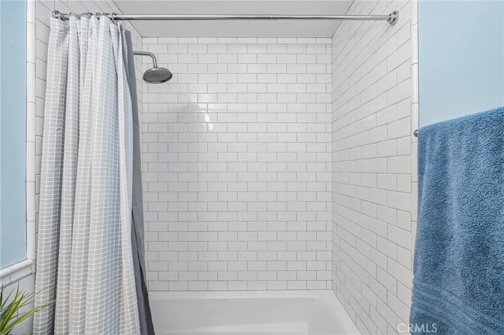 16877 Bluewater Lane Huntington Beach, CA 92649