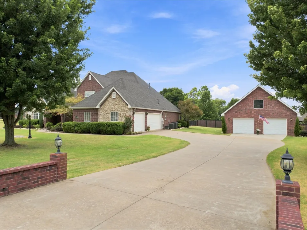 7180 197th East Avenue Owasso, OK 74055