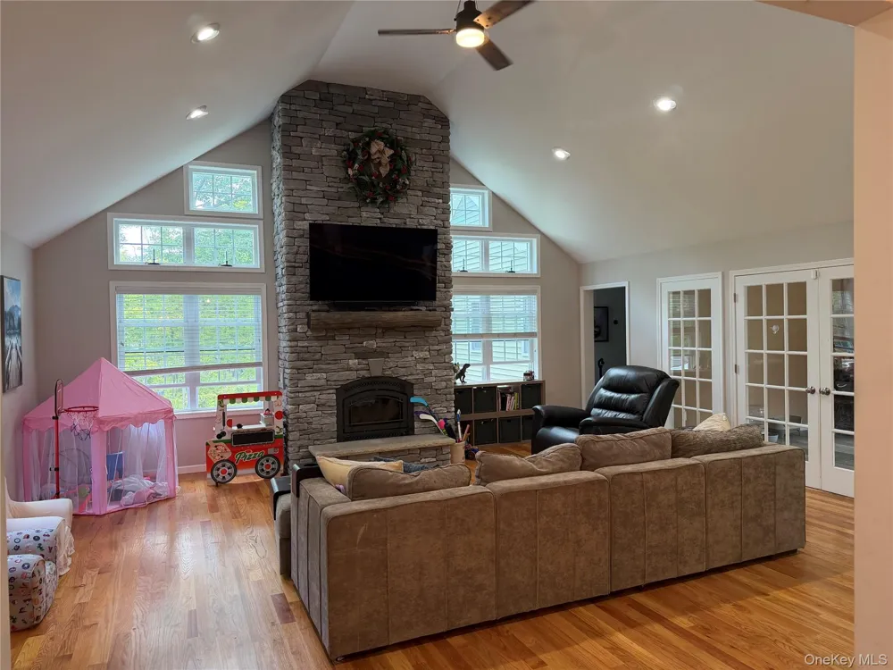 2096 Route 6 Middletown, NY 10940