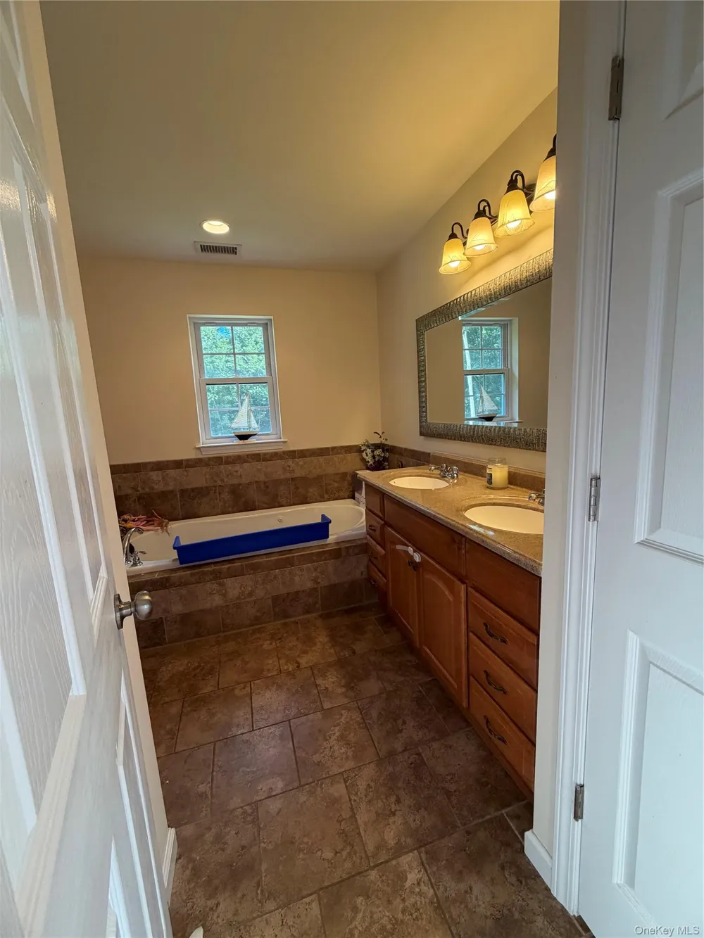 2096 Route 6 Middletown, NY 10940