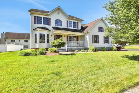 2719 Colonial Drive