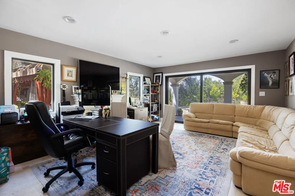 13355 Mulholland Drive Beverly Hills, CA 90210