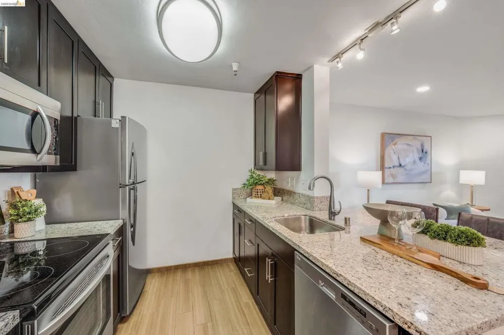 6400 Christie Ave #2112 Emeryville, CA 94608