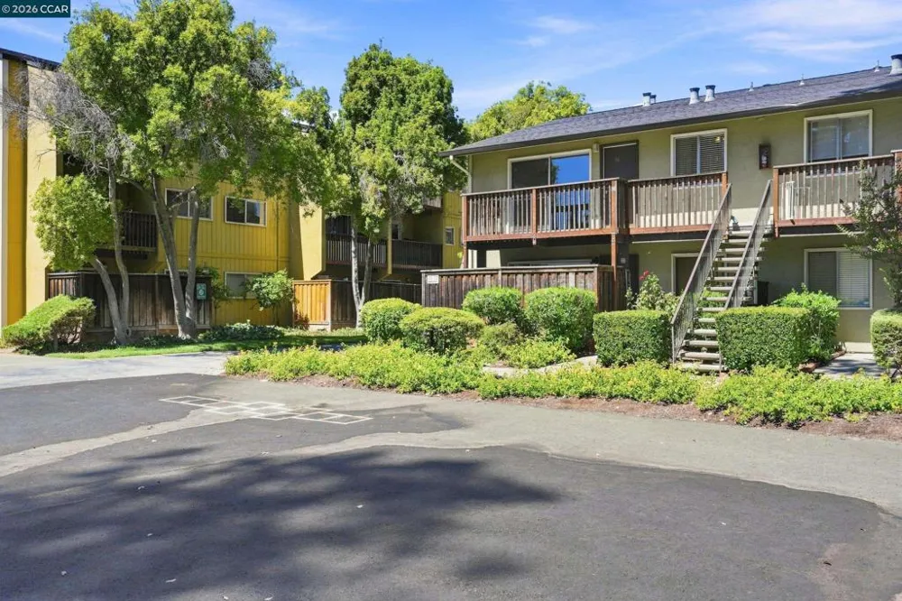 1060 Oak Grove Rd #46 Concord, CA 94518