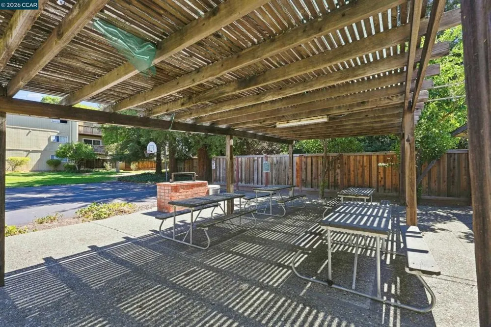 1060 Oak Grove Rd #46 Concord, CA 94518