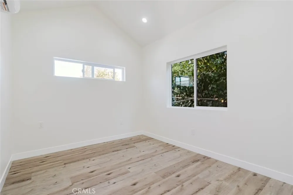 5732 Willowcrest Avenue #3 North Hollywood, CA 91601