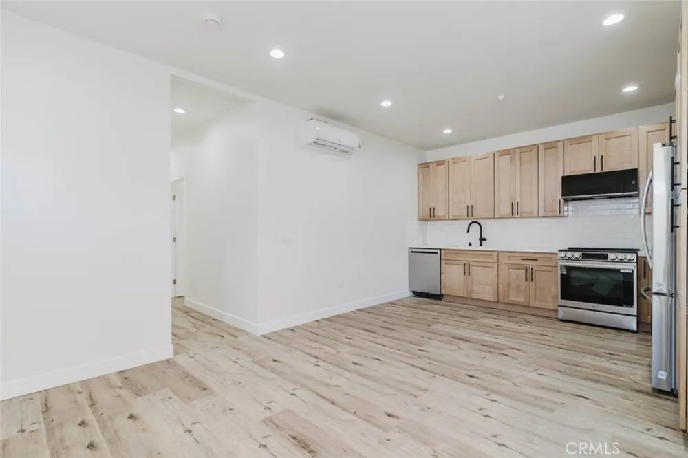 5732 Willowcrest Avenue #3 North Hollywood, CA 91601