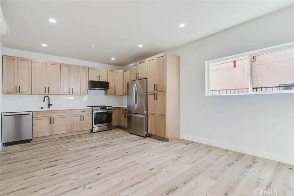 5732 Willowcrest Avenue #3 North Hollywood, CA 91601