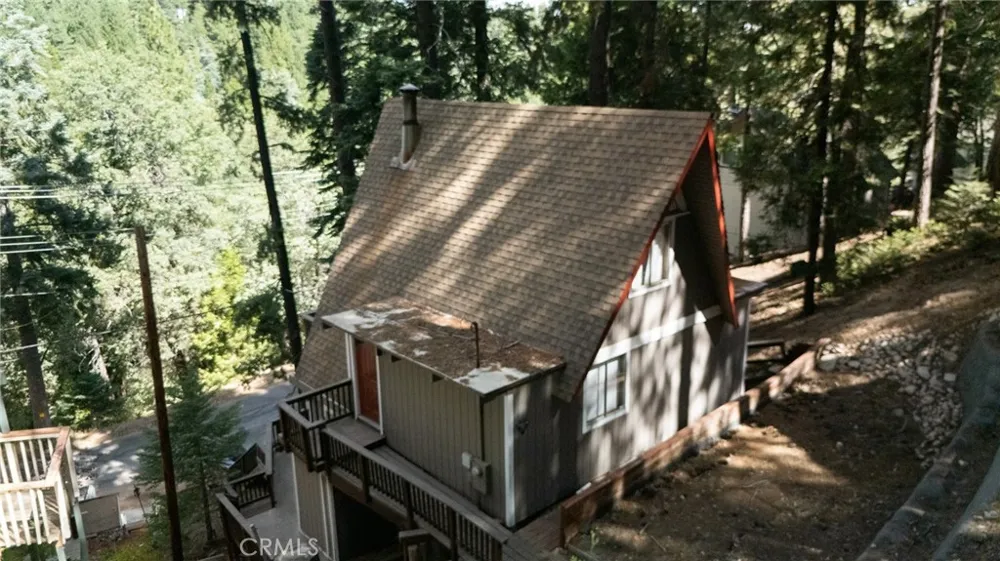 31661 Wagon Wheel Running Springs, CA 92382