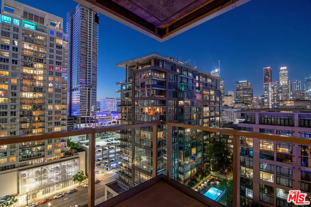 1155 S Grand Avenue #1511 Los Angeles, CA 90015