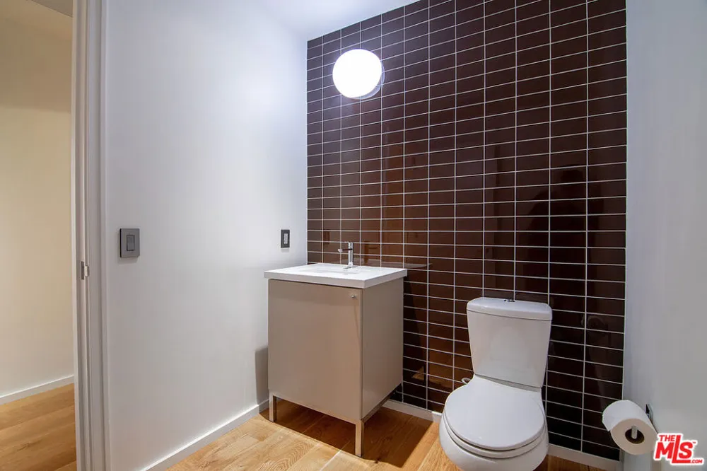 1155 S Grand Avenue #1511 Los Angeles, CA 90015