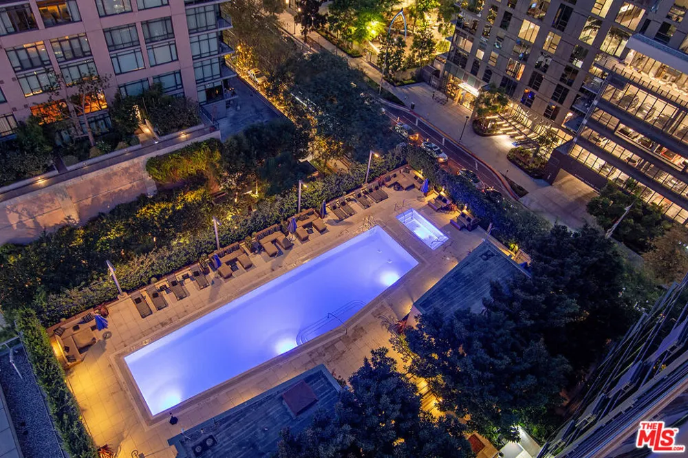 1155 S Grand Avenue #1511 Los Angeles, CA 90015