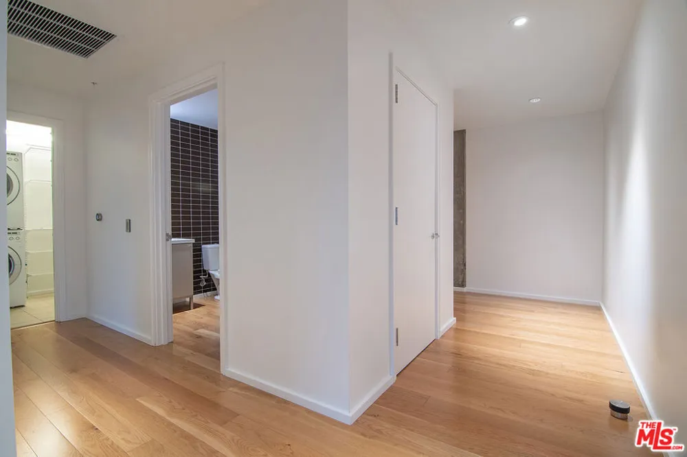 1155 S Grand Avenue #1511 Los Angeles, CA 90015