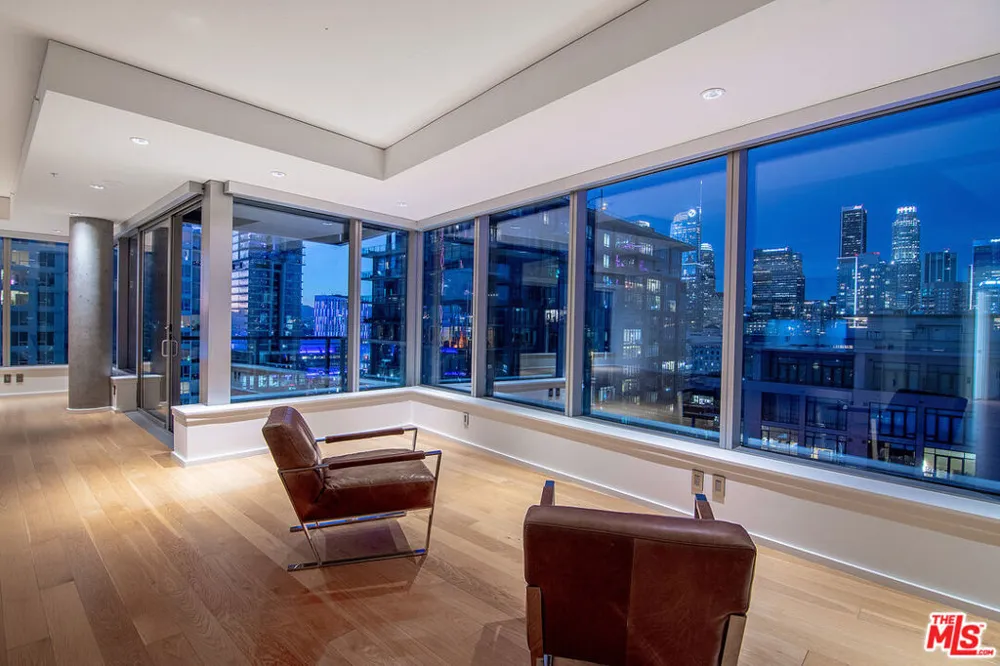 1155 S Grand Avenue #1511 Los Angeles, CA 90015