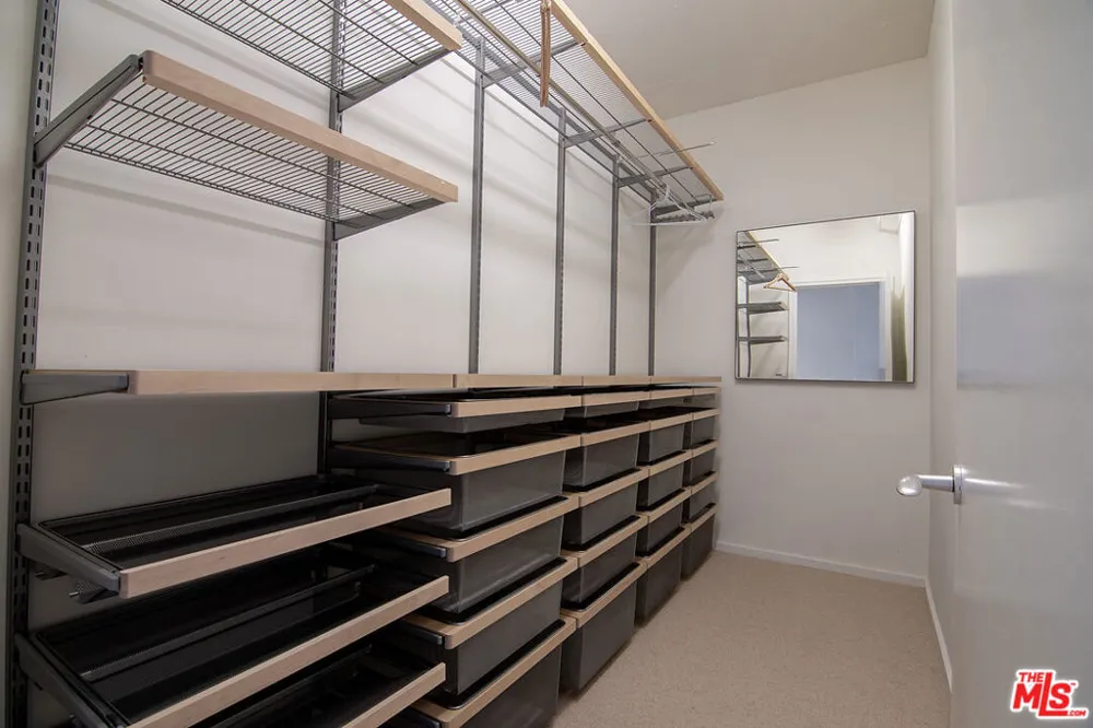 1155 S Grand Avenue #1511 Los Angeles, CA 90015