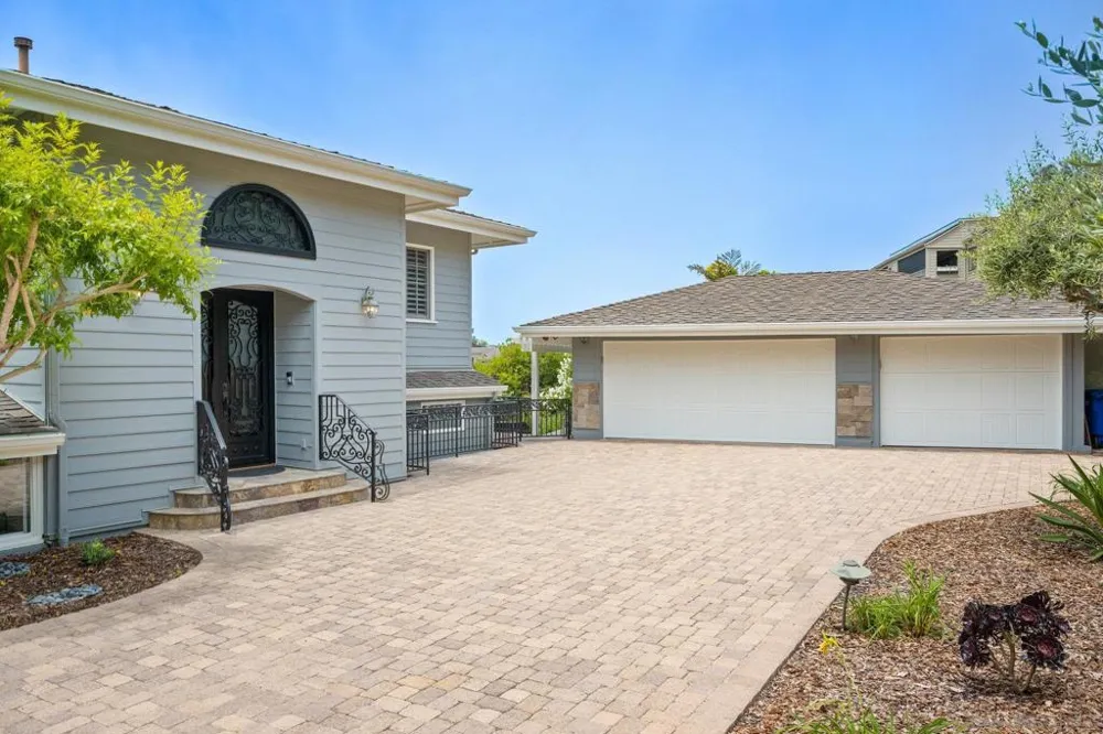226 Stratford Park Cir Del Mar, CA 92014