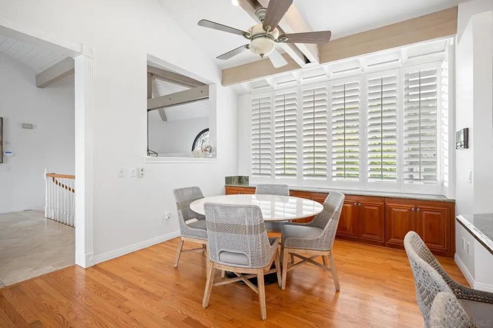 226 Stratford Park Cir Del Mar, CA 92014