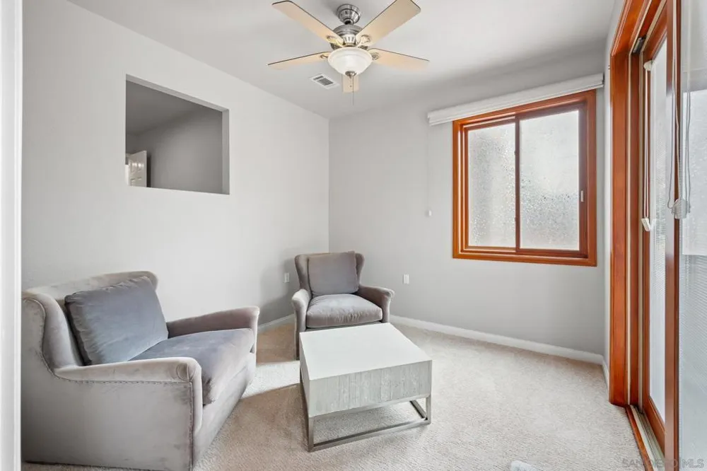 226 Stratford Park Cir Del Mar, CA 92014