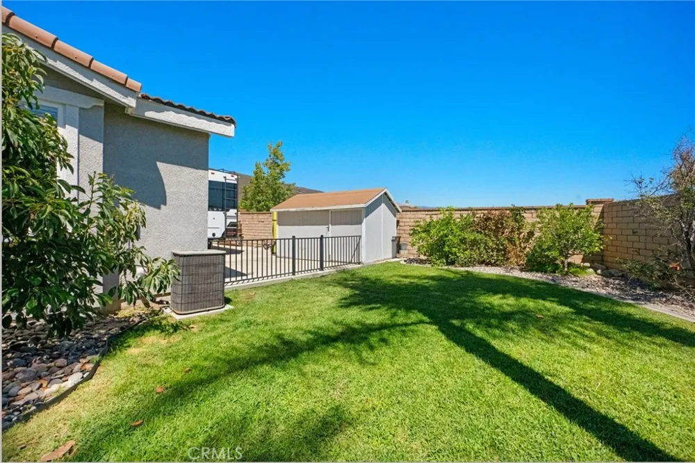 15255 Wild Wood Fontana, CA 92336