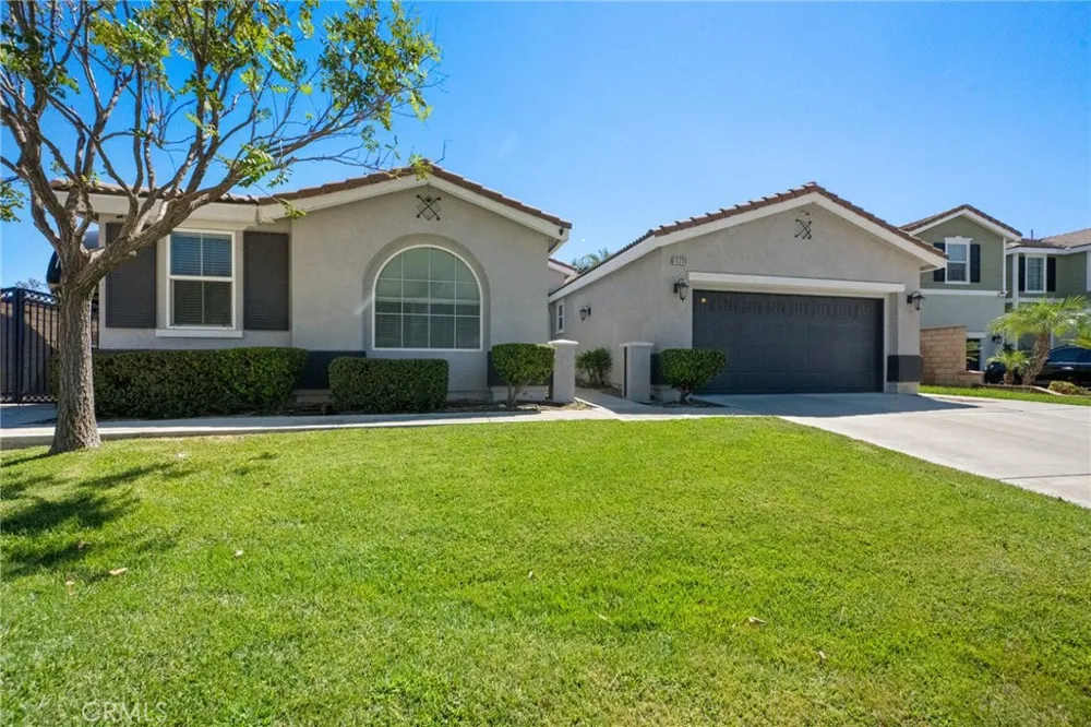 15255 Wild Wood Fontana, CA 92336