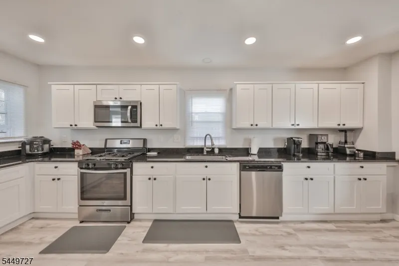 389 Grant St Phillipsburg Town, NJ 08865