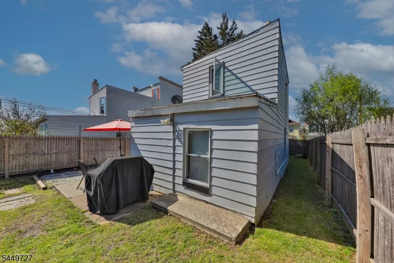 389 Grant St Phillipsburg Town, NJ 08865