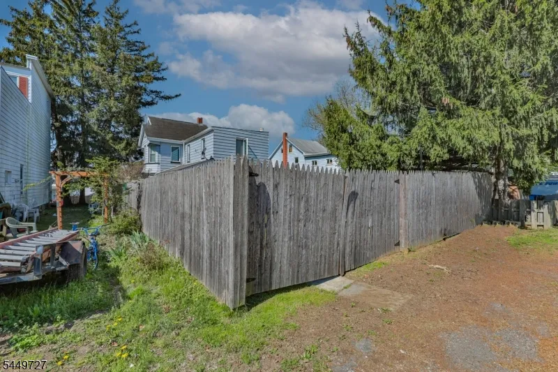 389 Grant St Phillipsburg Town, NJ 08865