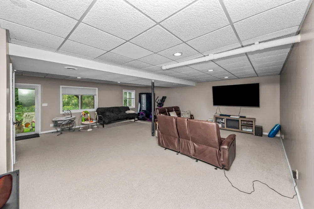4240 E Commerce Road Commerce, MI 48382