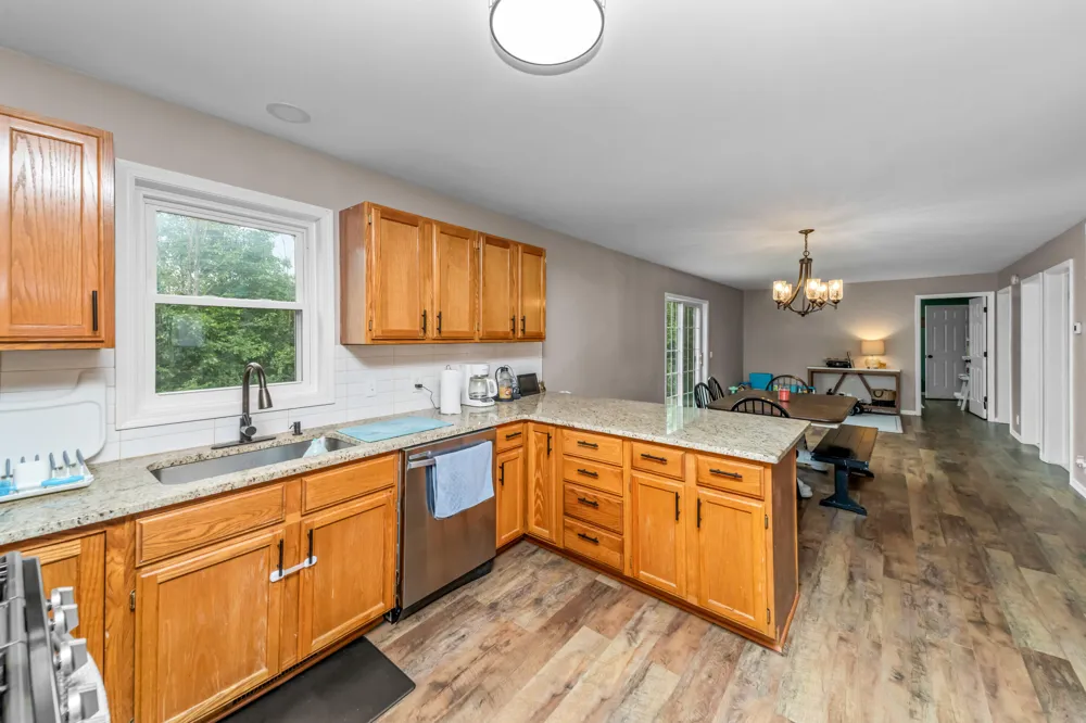 4240 E Commerce Road Commerce, MI 48382