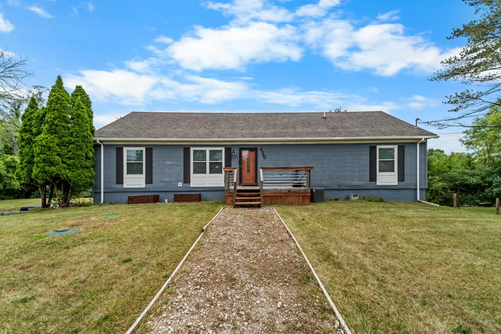 4240 E Commerce Road Commerce, MI 48382