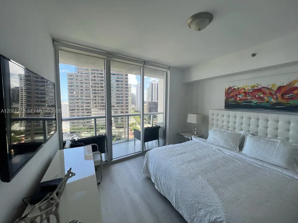 485 Brickell Ave #2109 Miami, FL 33131
