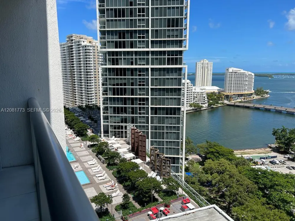 485 Brickell Ave #2109 Miami, FL 33131