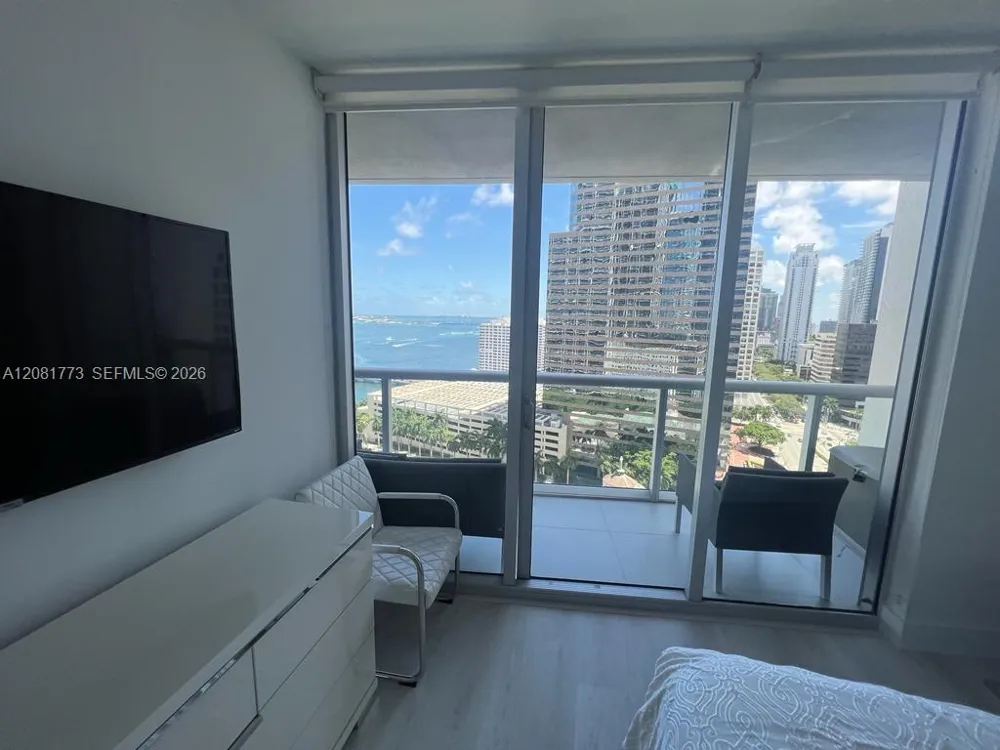 485 Brickell Ave #2109 Miami, FL 33131