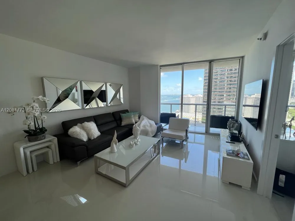 485 Brickell Ave #2109 Miami, FL 33131