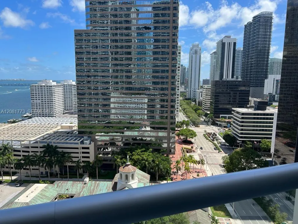 485 Brickell Ave #2109 Miami, FL 33131