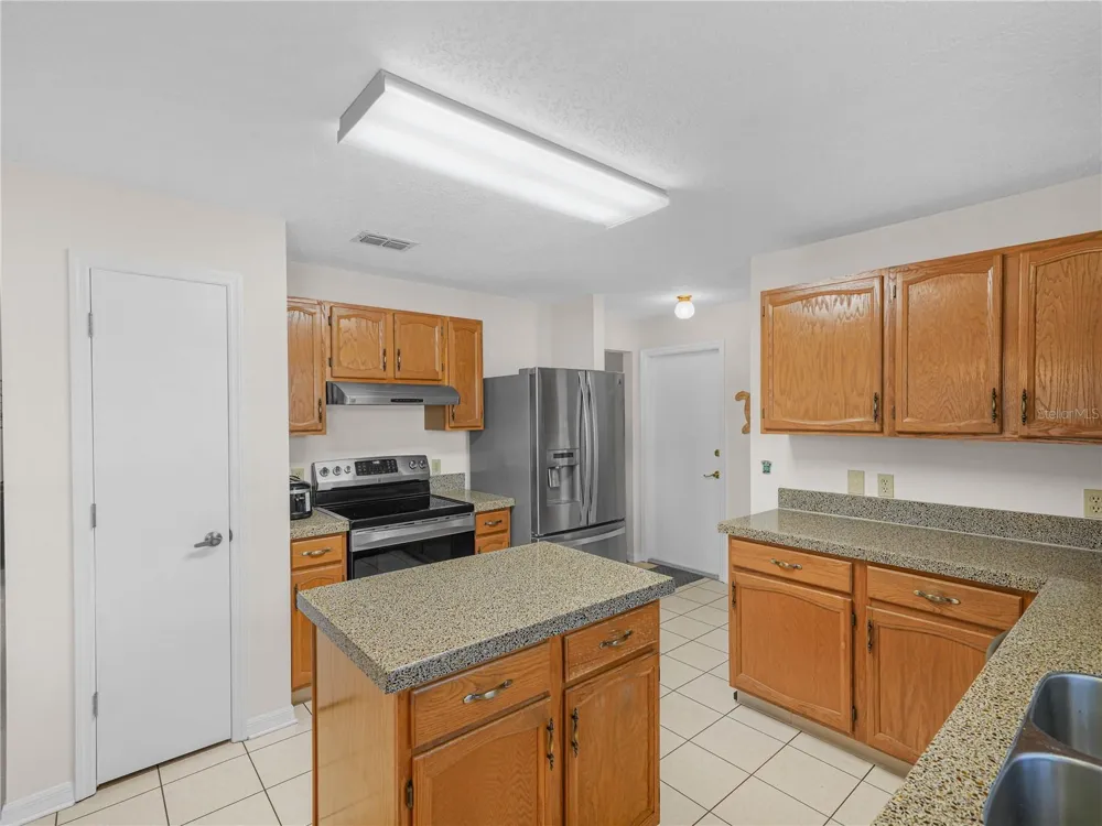 6087 SEAGULL LANE Lakeland, FL 33809
