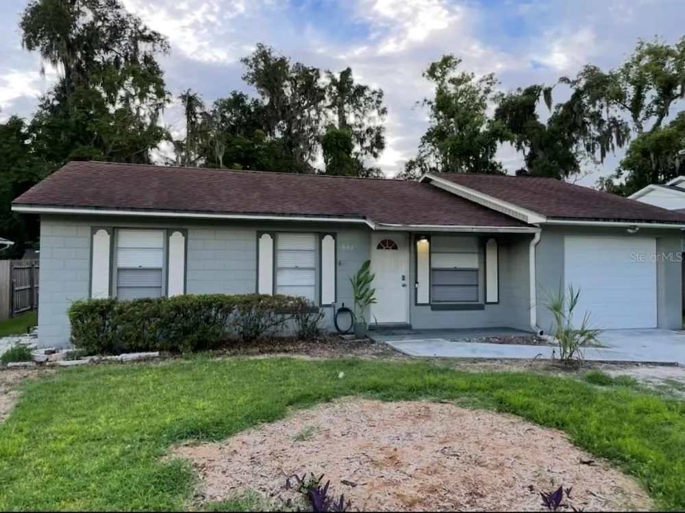 652 W MINNESOTA AVENUE Deland, FL 32720