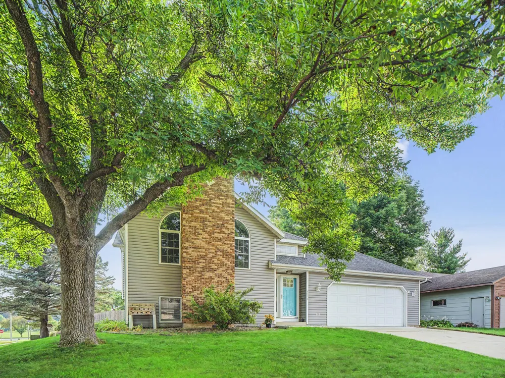 2638 Westview Lane NW Rochester, MN 55901