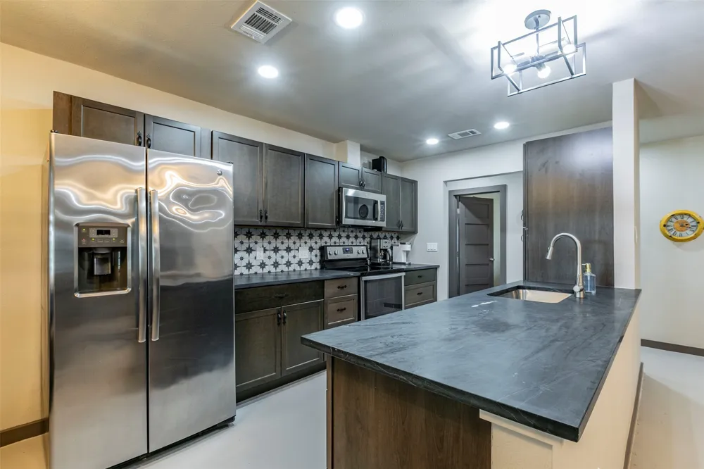 4613 Joseph Drive Round Rock, TX 78665