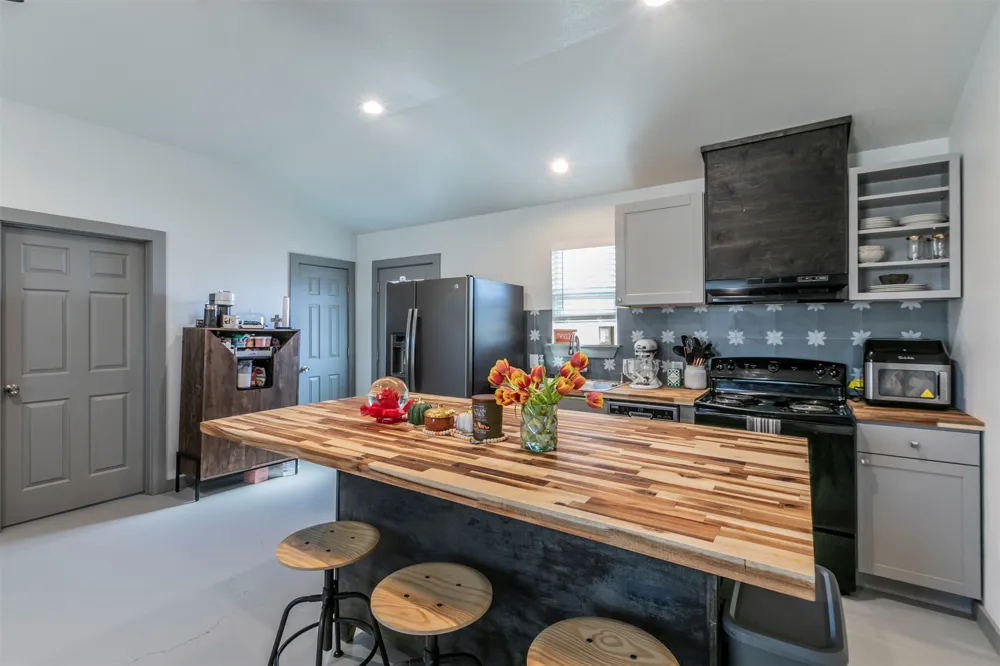 4613 Joseph Drive Round Rock, TX 78665
