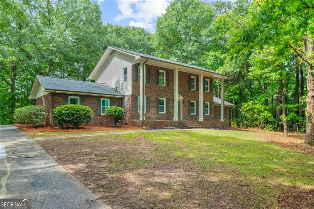 125 Silver Leaf DR Fayetteville, GA 30214