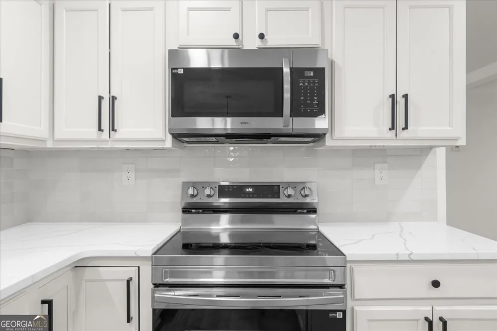 125 Silver Leaf DR Fayetteville, GA 30214